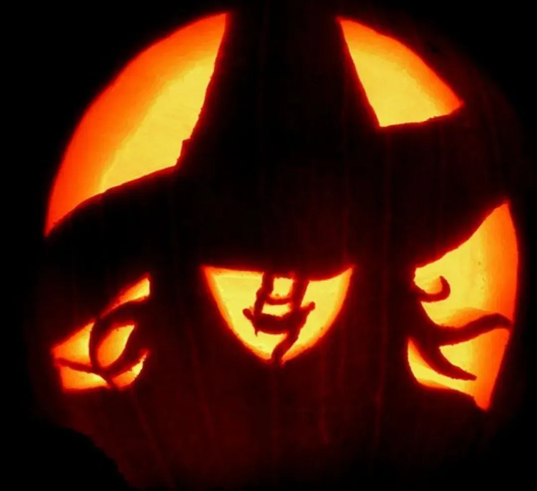 Simple Designs for Easy Witch Pumpkin Carving