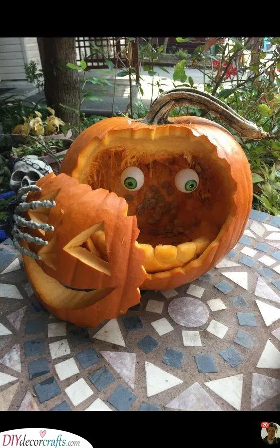 Tips & Techniques for Easy and Creative Pumpkin Carving Ideas